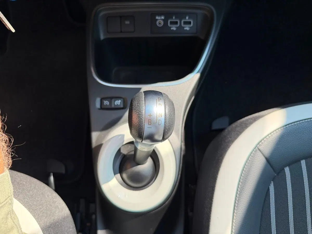 Renault Twingo usata a Pavia (9)