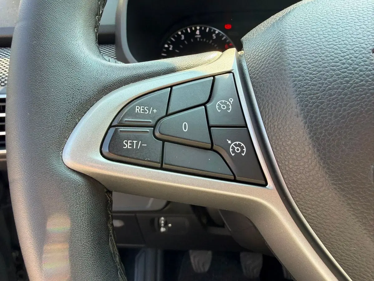 Dacia Sandero usata a Pavia (10)
