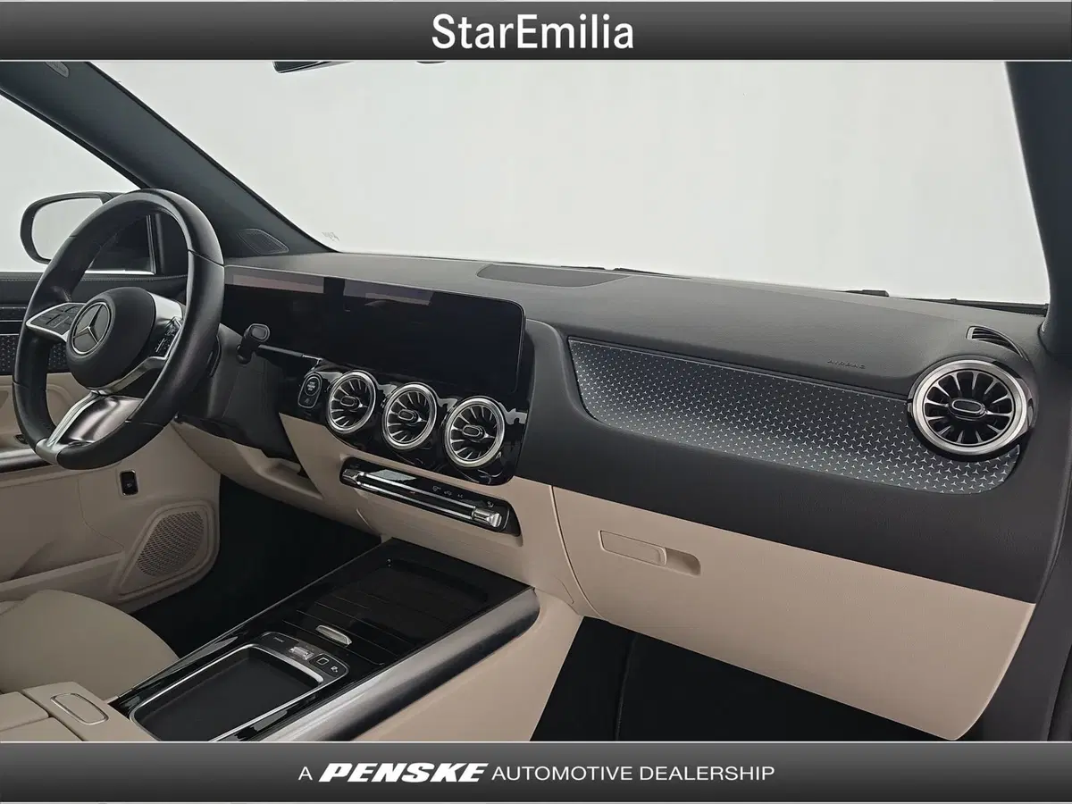 Mercedes-Benz GLA SUV usata a Bologna (16)