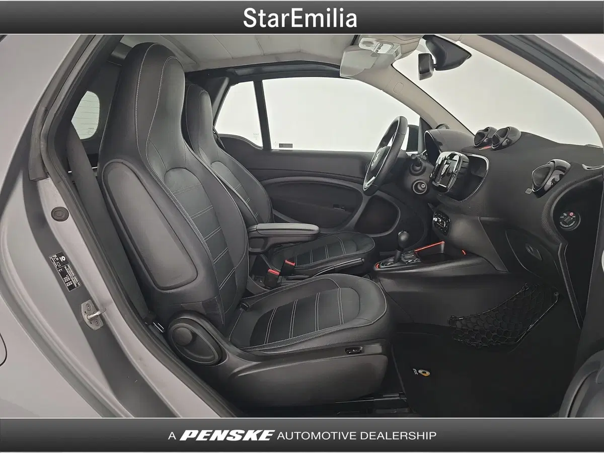 smart Fortwo Cabrio usata a Bologna (11)