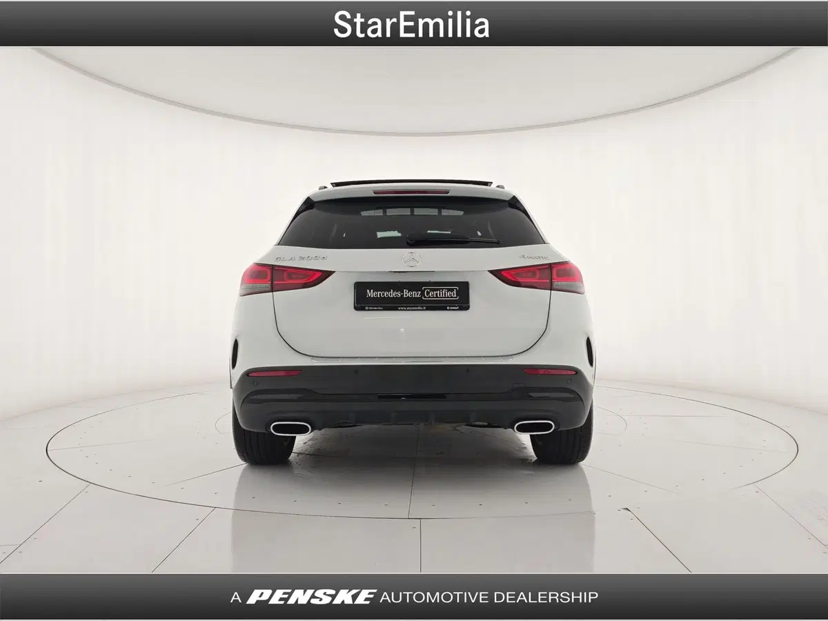 Mercedes-Benz GLA SUV usata a Bologna (4)