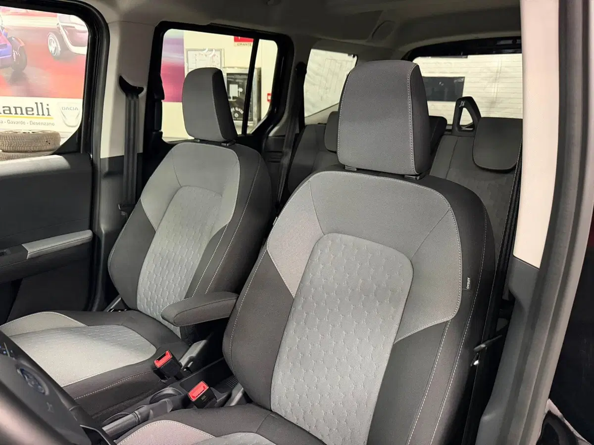Ford Tourneo Courier usata a Brescia (13)