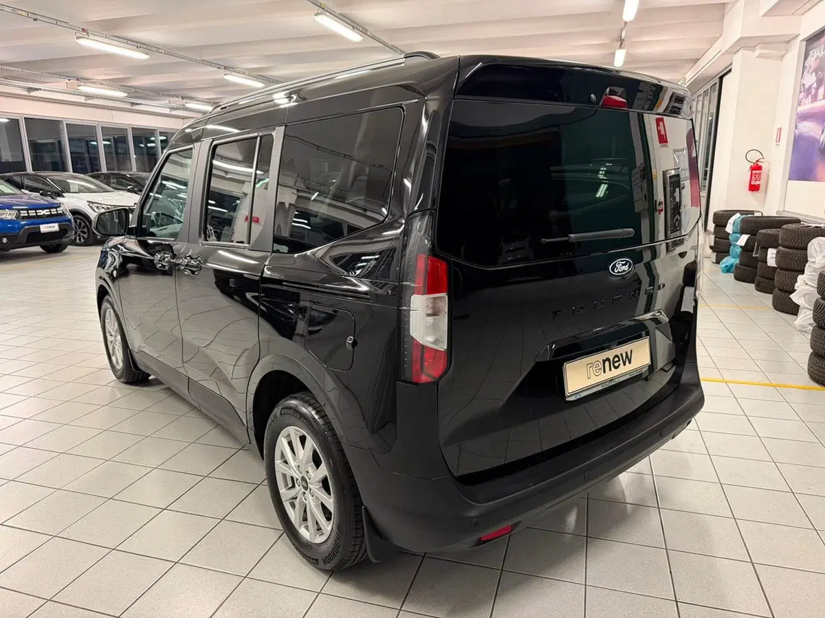 Ford Tourneo Courier usata a Brescia (8)