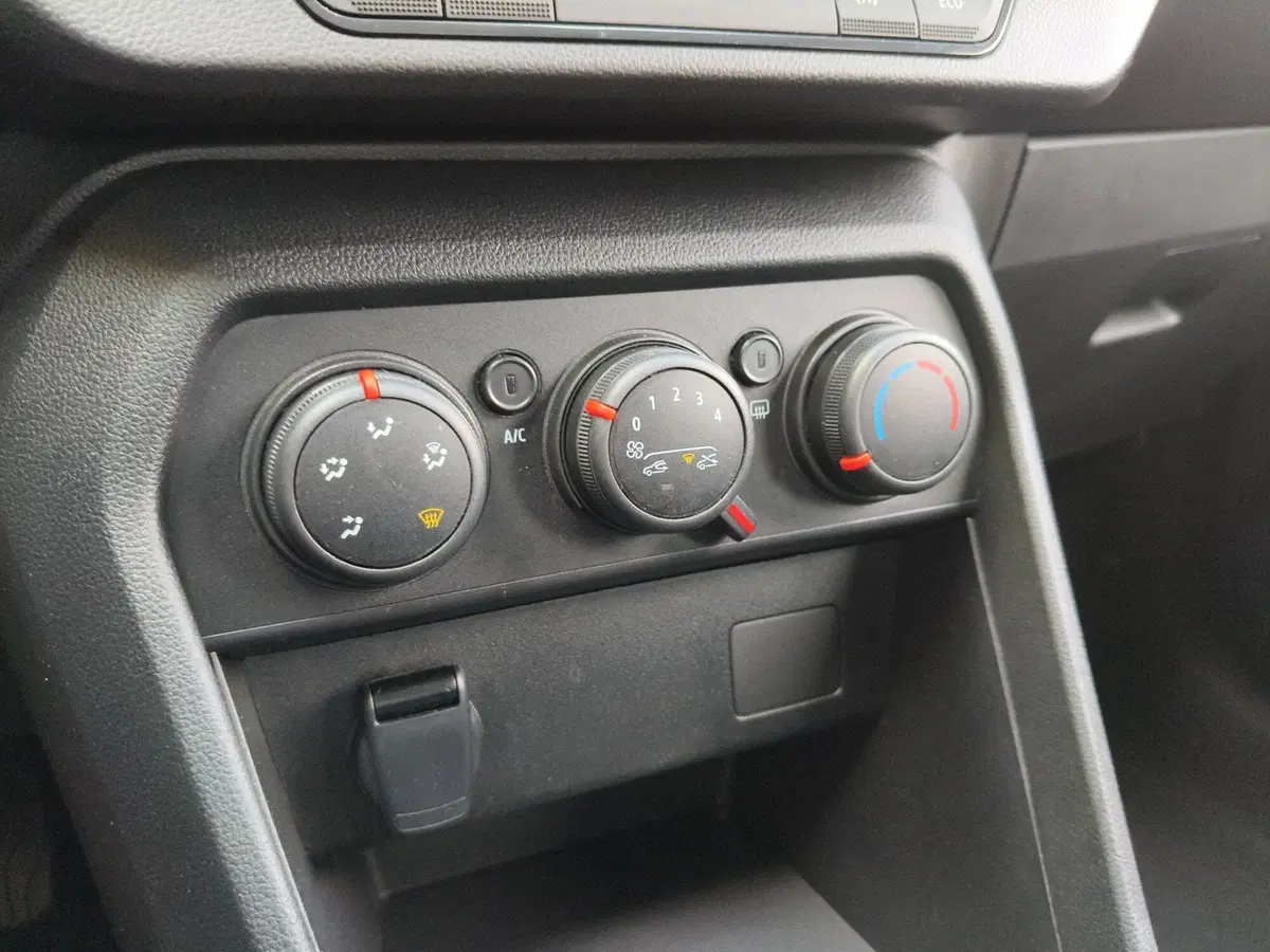 Dacia Sandero usata a Brescia (14)