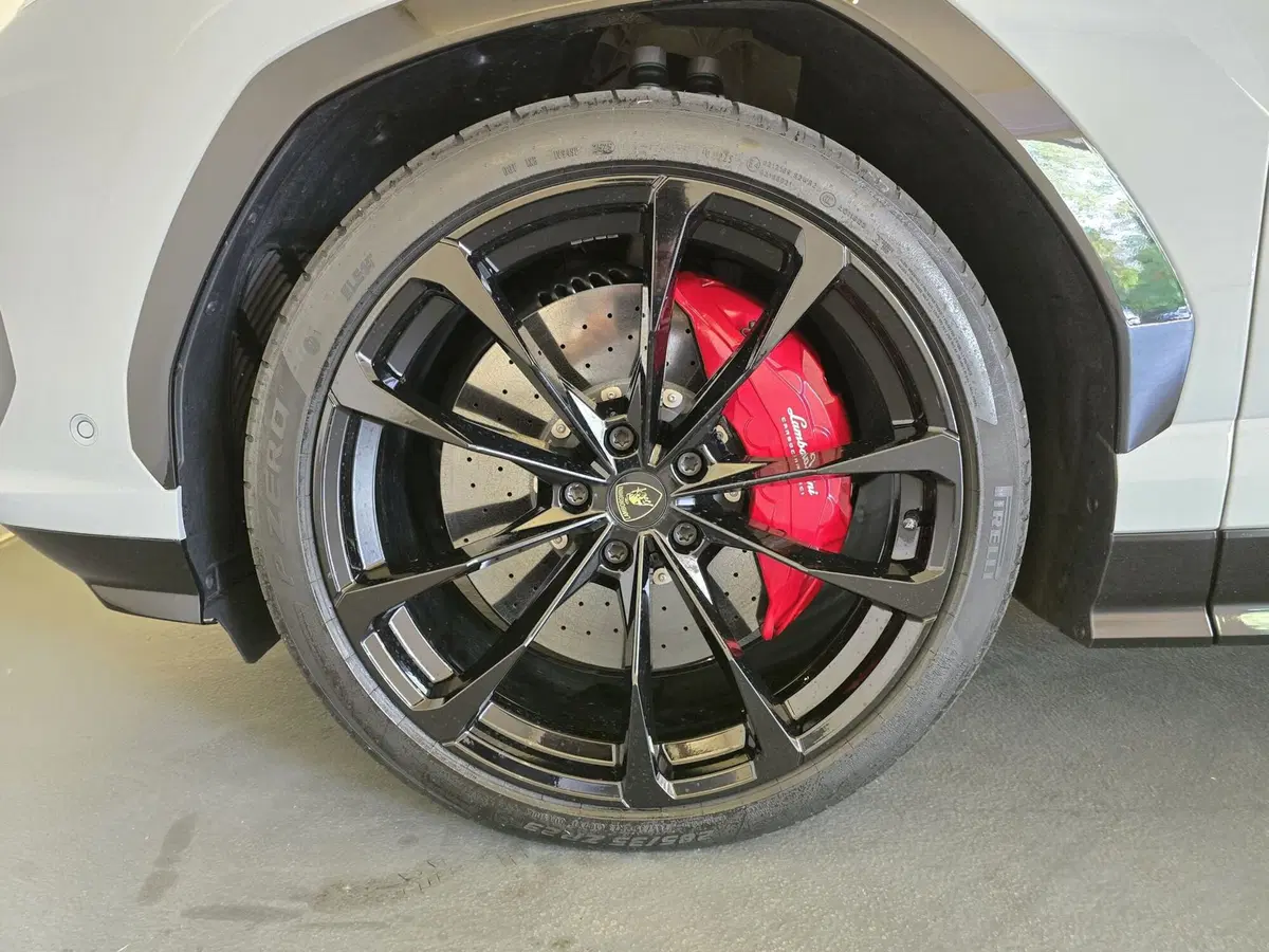 Lamborghini Urus usata a Bologna (9)