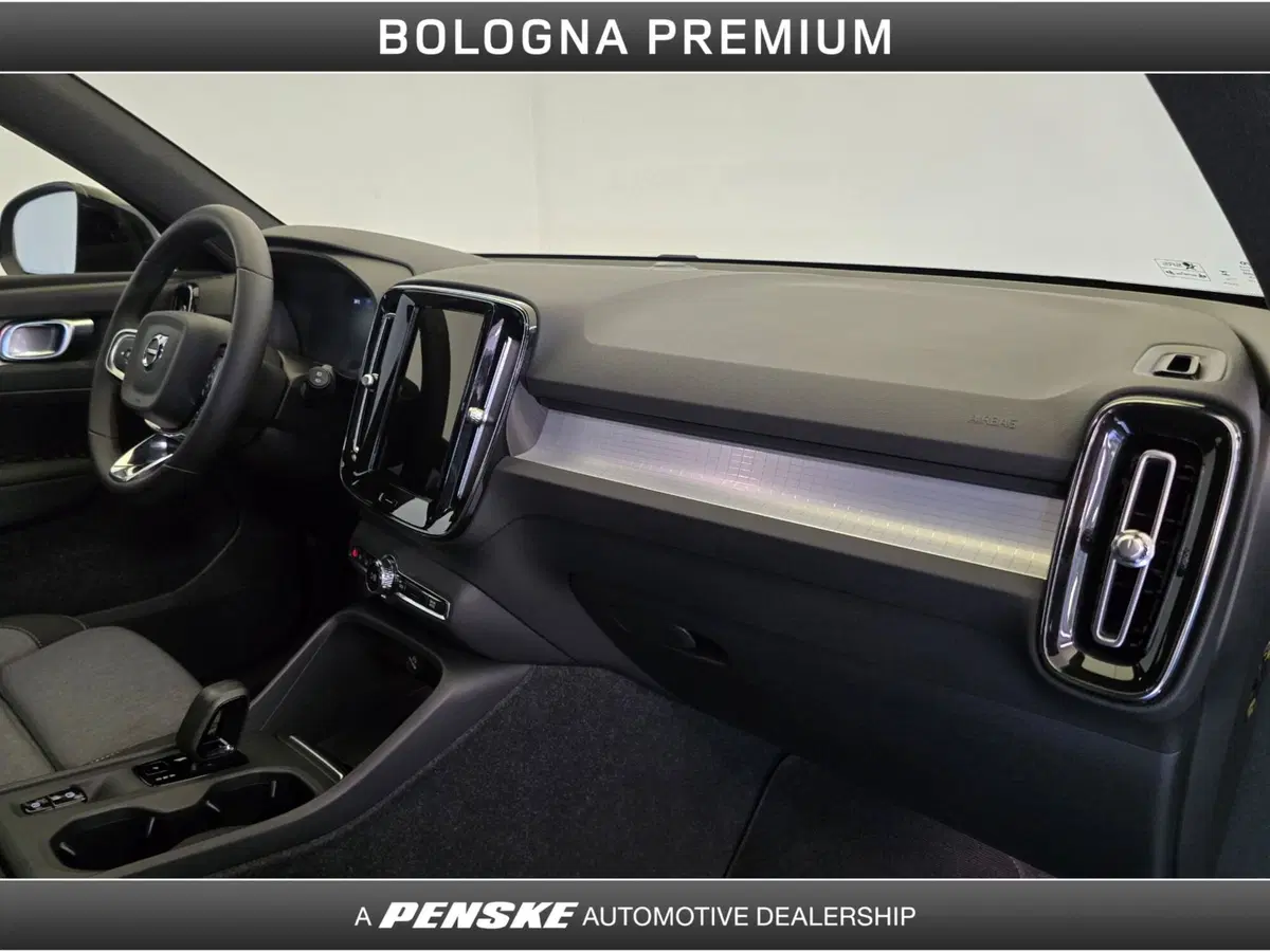 Volvo XC40 usata a Bologna (17)