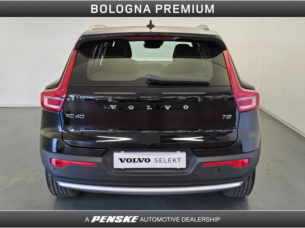 Volvo XC40 usata a Bologna (7)