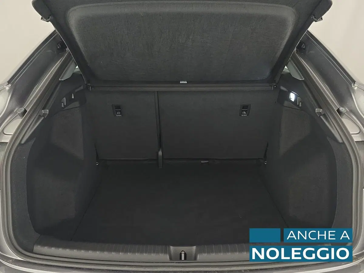 Audi Q4 Sportback usata a Alessandria (9)