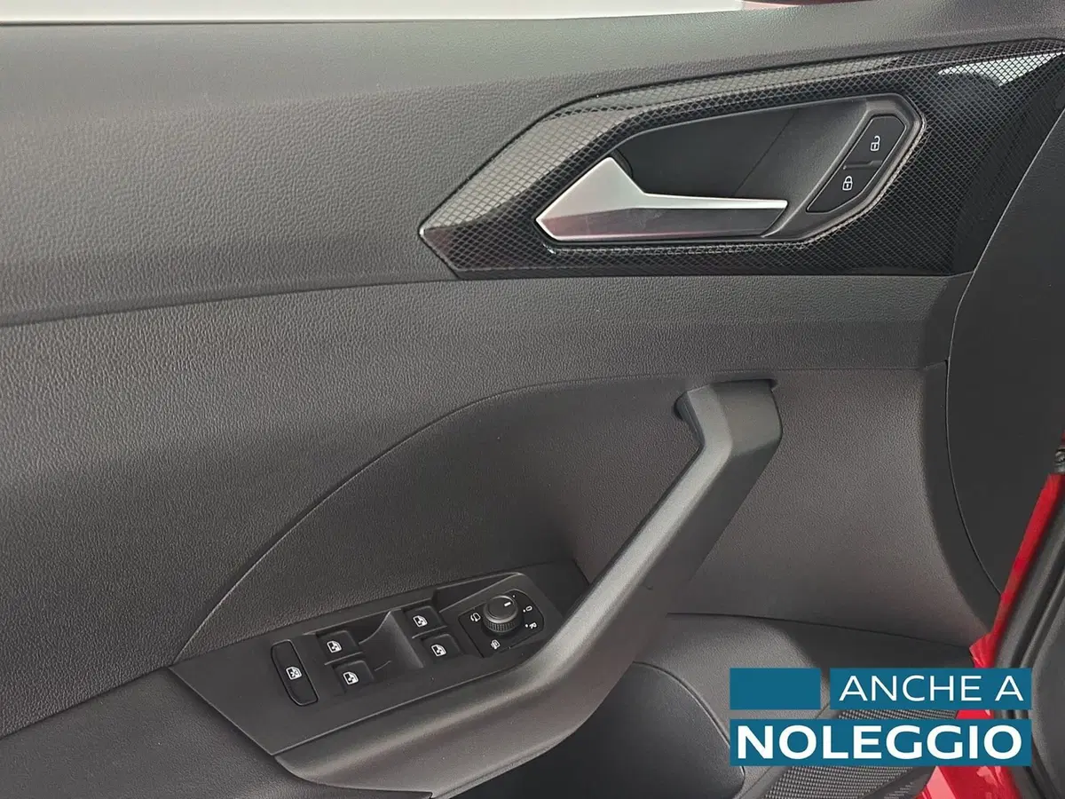 Volkswagen T-Cross usata a Alessandria (16)