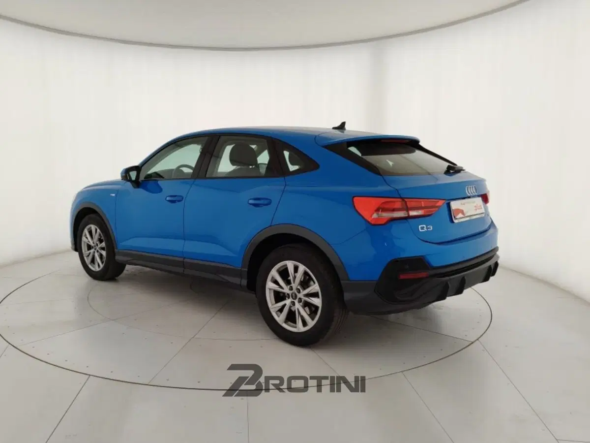 Audi Q3 Sportback usata a La Spezia (2)