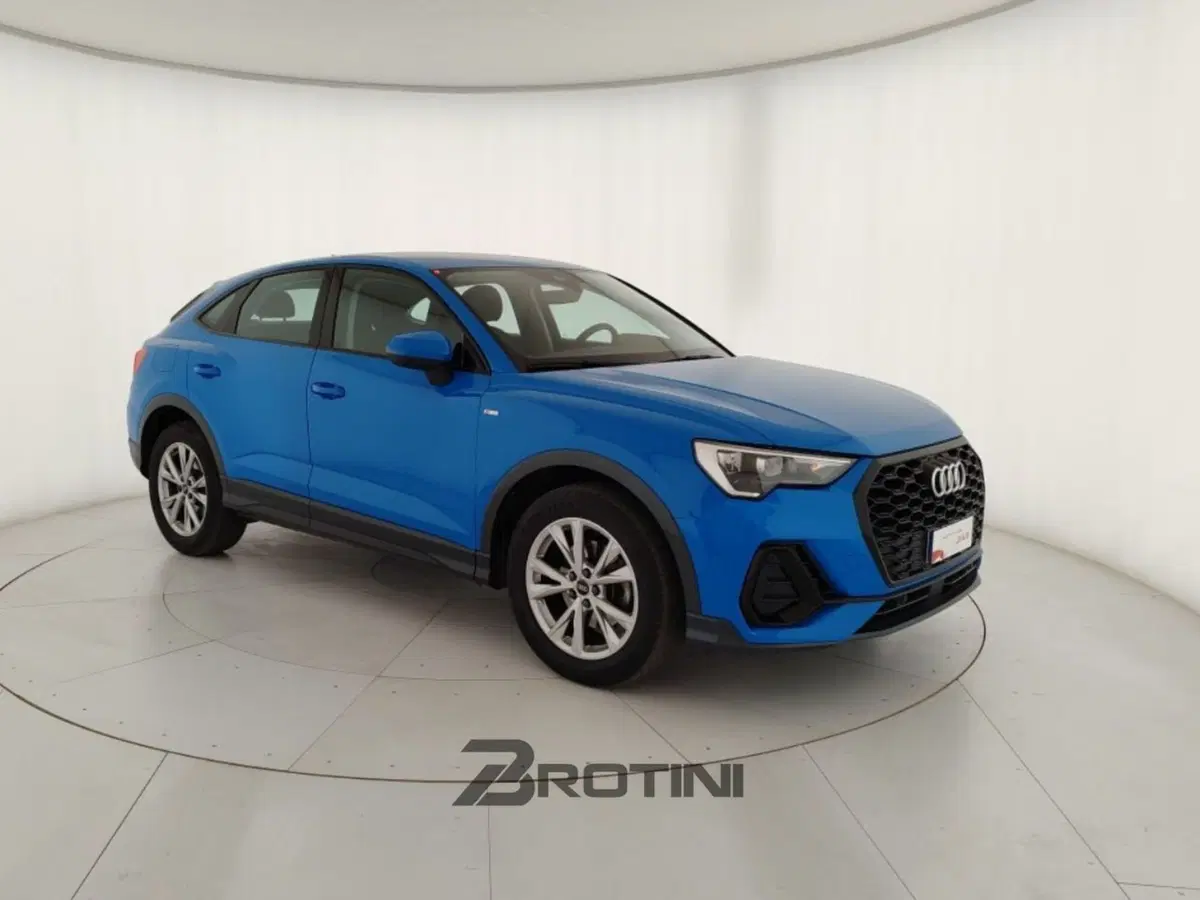 Audi Q3 Sportback usata a La Spezia (4)