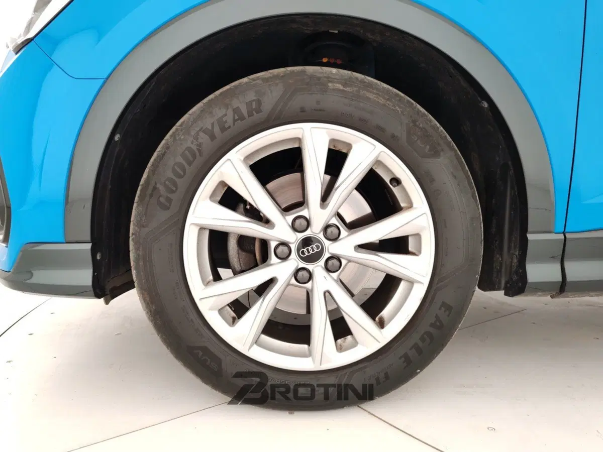 Audi Q3 Sportback usata a La Spezia (6)