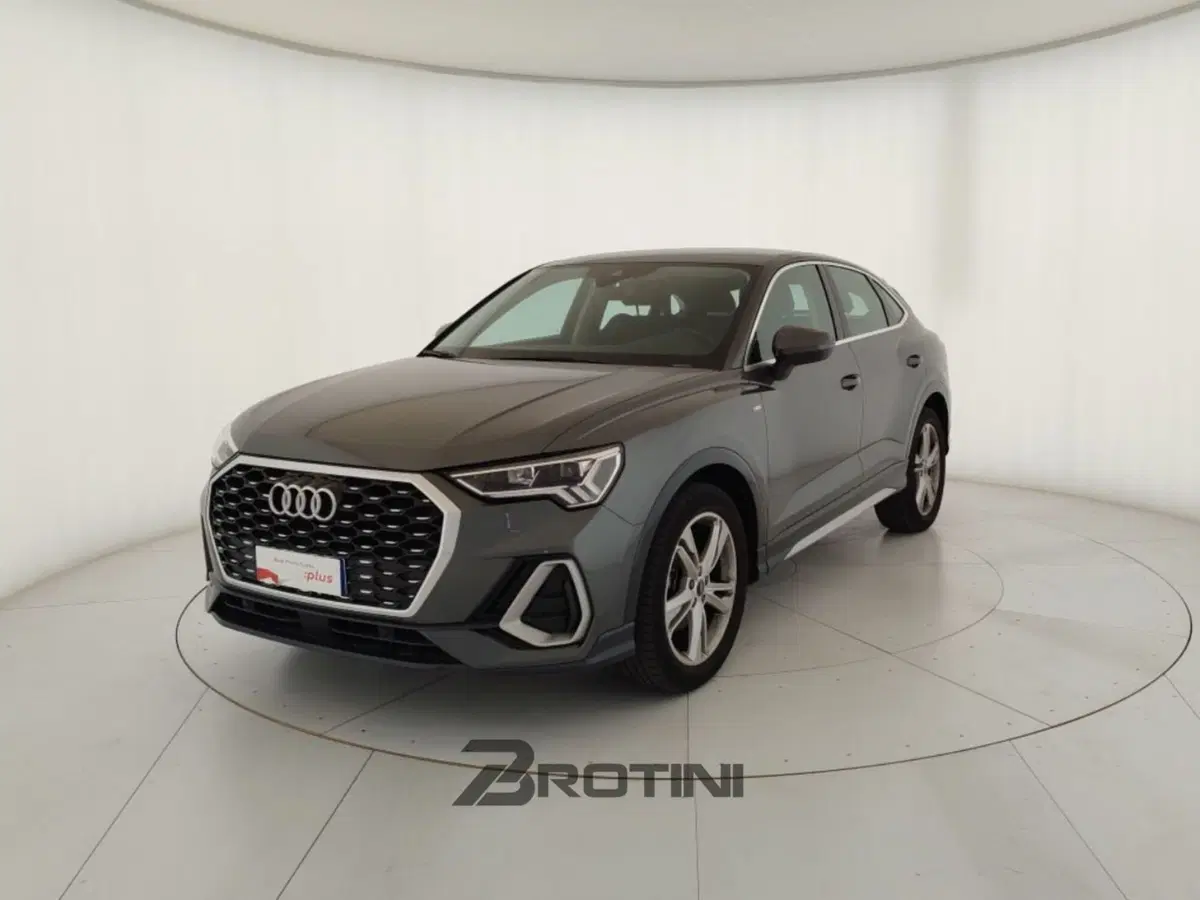 Audi Q3 Sportback usata a Massa-Carrara