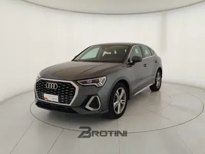 Audi Q3 Sportback 35 TDI quattro S tronic S line edition del 2023 usata a Massa
