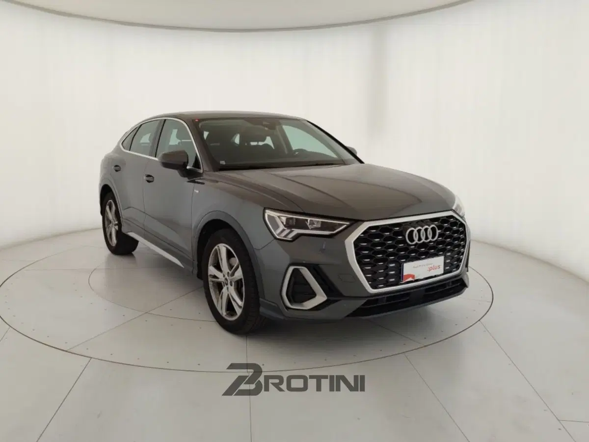 Audi Q3 Sportback usata a Massa-Carrara (4)