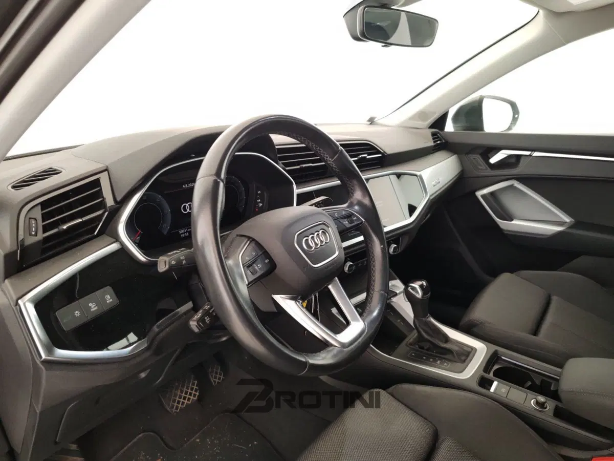 Audi Q3 Sportback usata a Massa-Carrara (7)