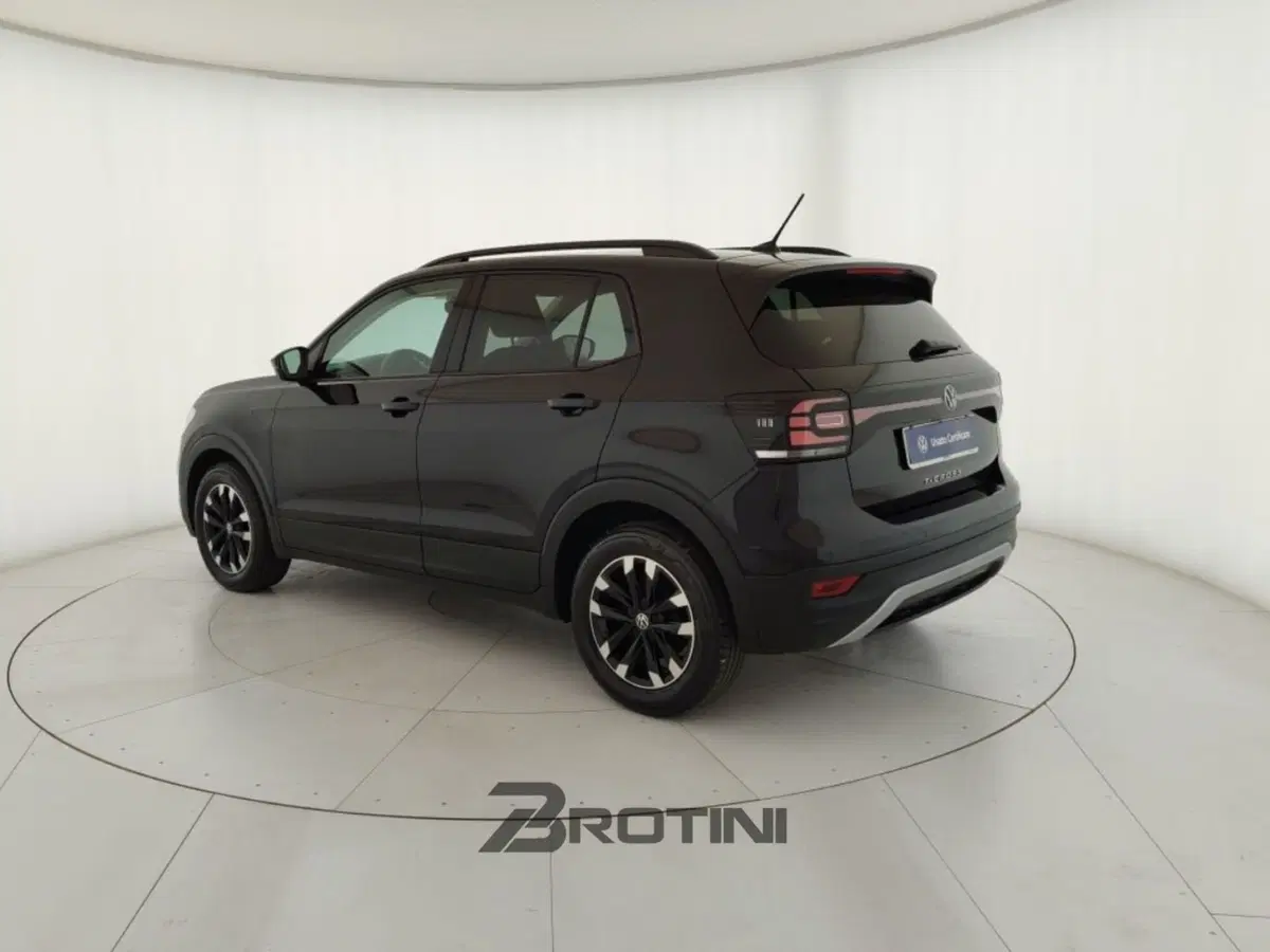 Volkswagen T-Cross usata a Massa-Carrara (2)