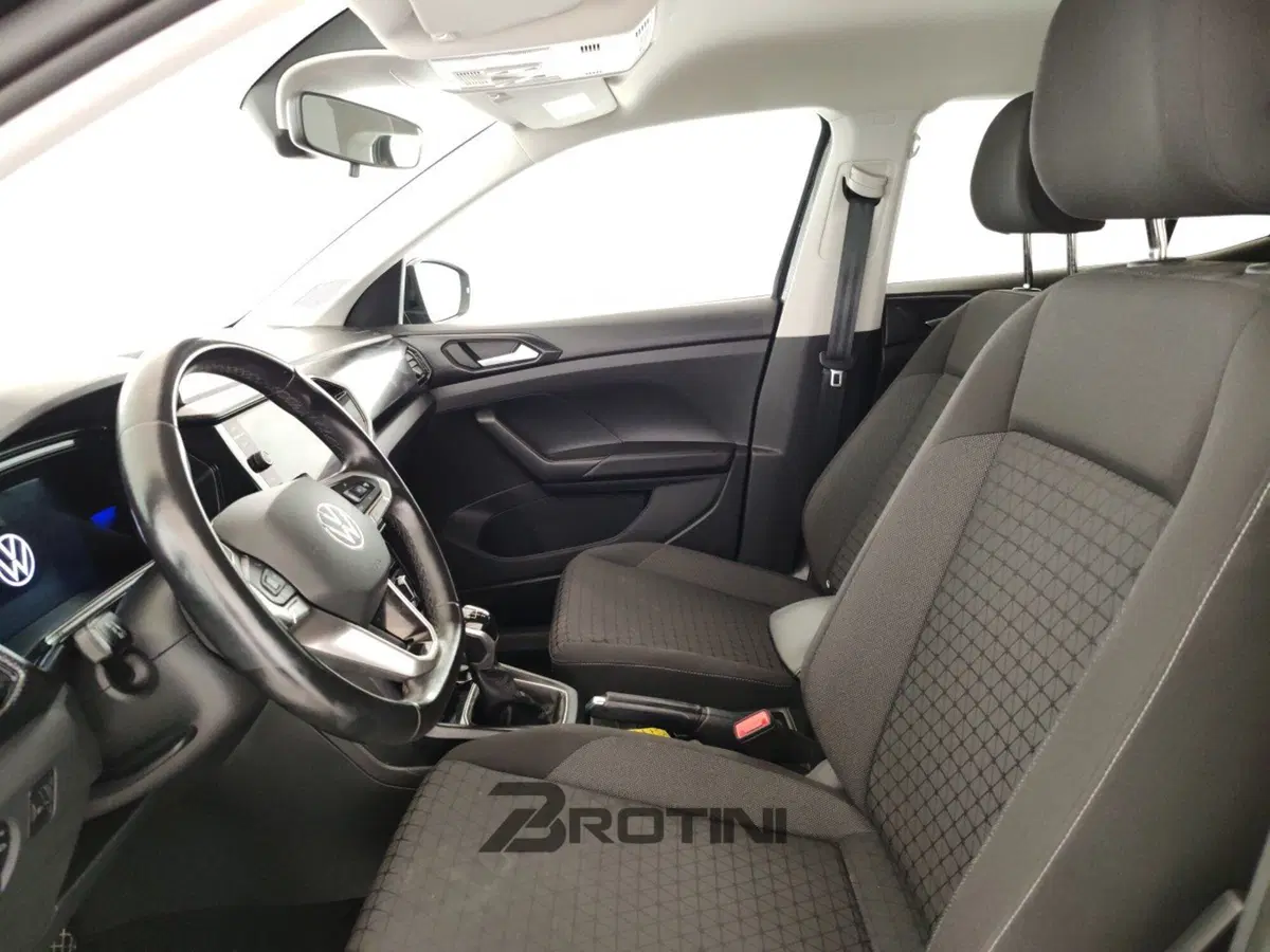 Volkswagen T-Cross usata a Massa-Carrara (7)