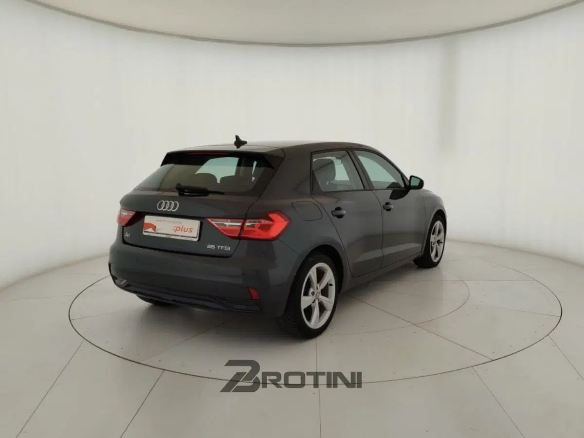Audi A1 Sportback usata a Massa-Carrara (3)