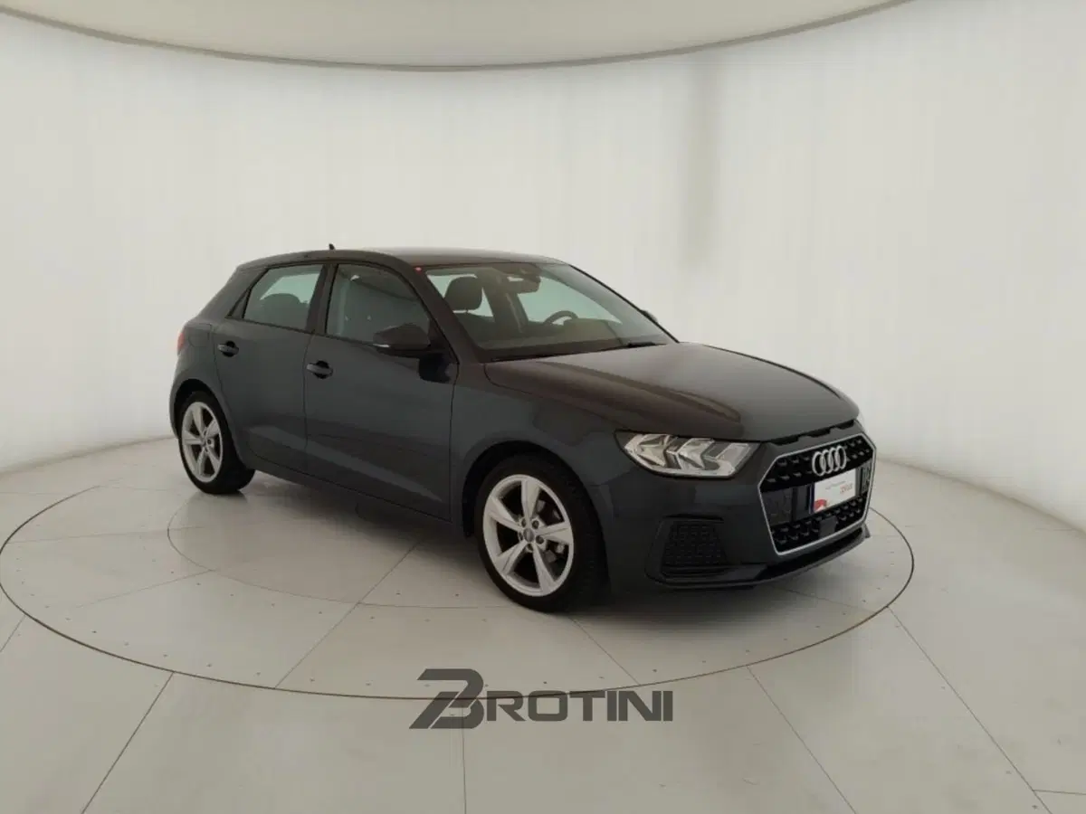Audi A1 Sportback usata a Massa-Carrara (4)