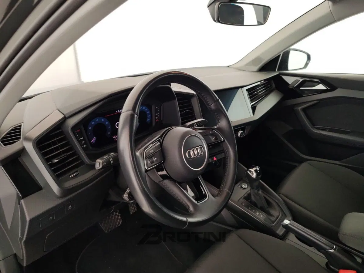Audi A1 Sportback usata a Massa-Carrara (8)