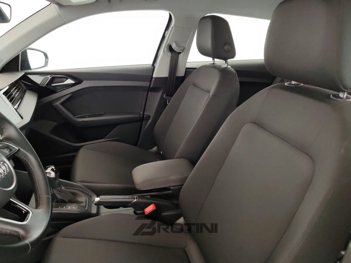 Audi A1 Sportback usata a Massa-Carrara (9)