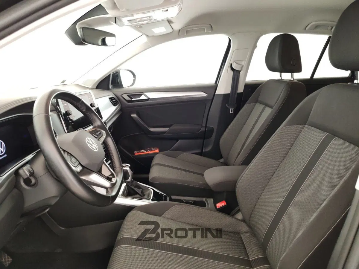 Volkswagen T-Roc usata a Massa-Carrara (7)