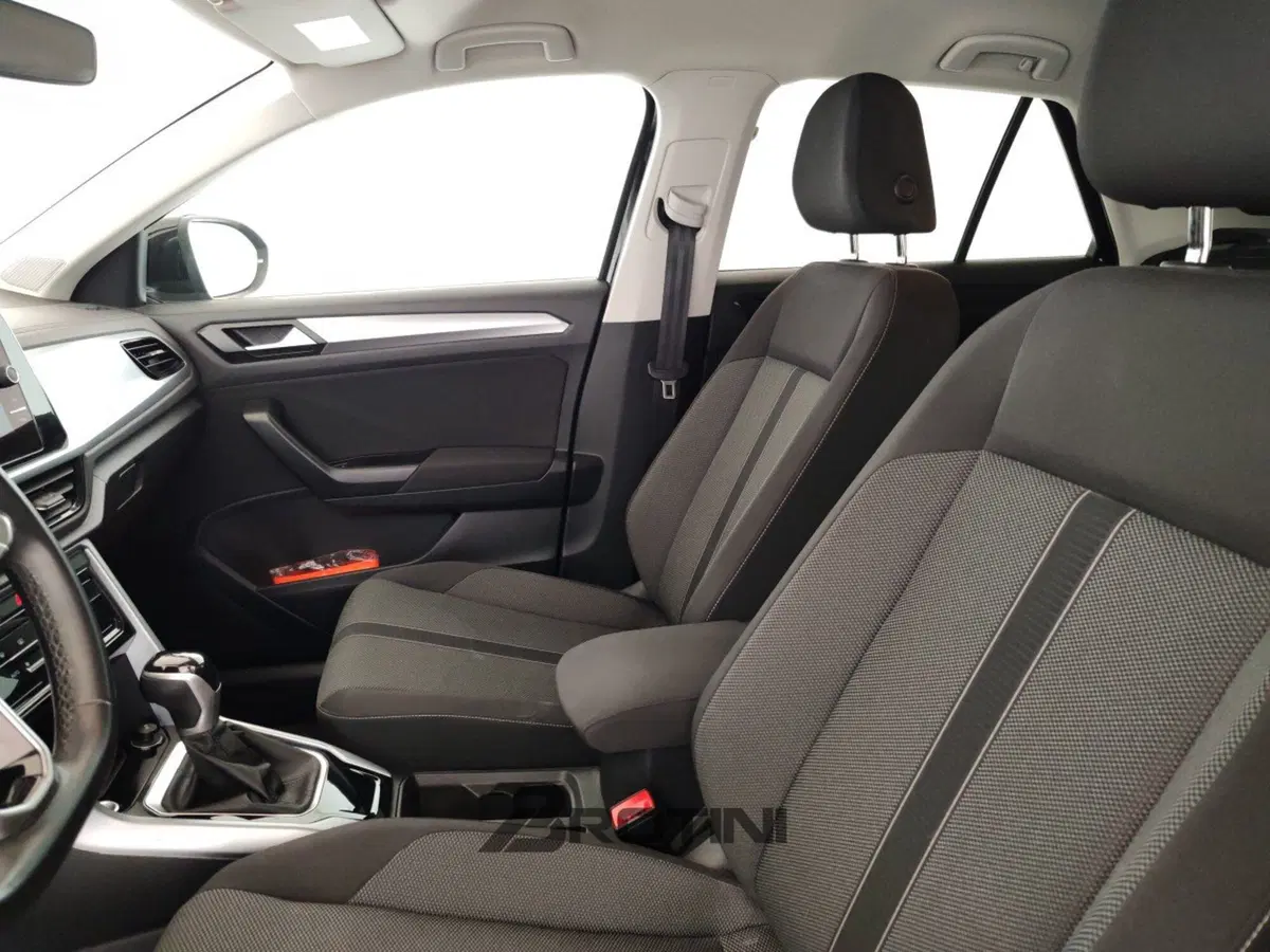 Volkswagen T-Roc usata a Massa-Carrara (9)
