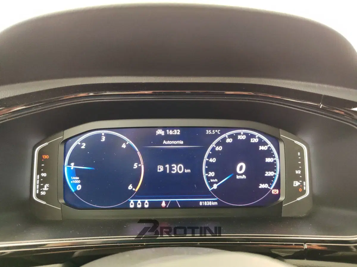 Volkswagen T-Roc usata a Massa-Carrara (12)