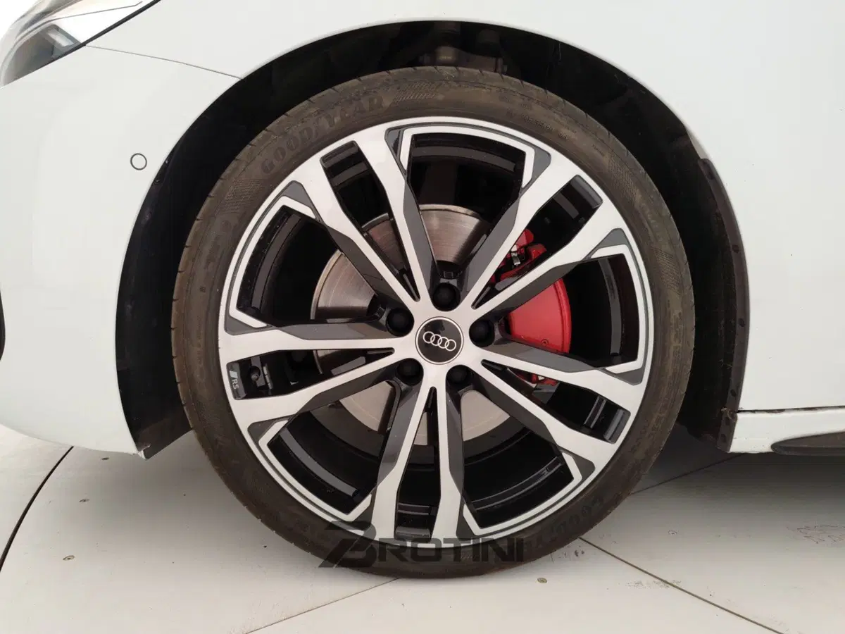 Audi A5 Avant usata a Massa-Carrara (6)