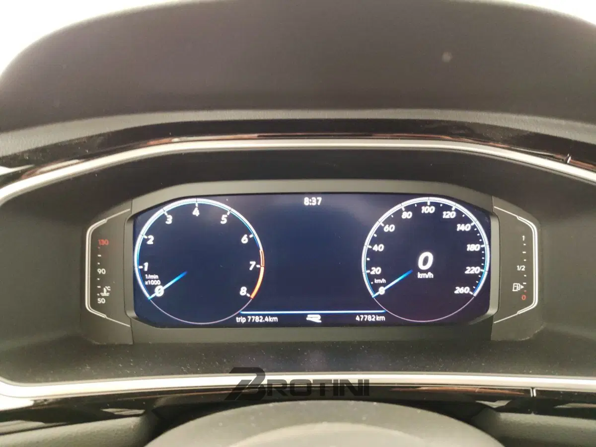 Volkswagen T-Roc usata a Massa-Carrara (12)