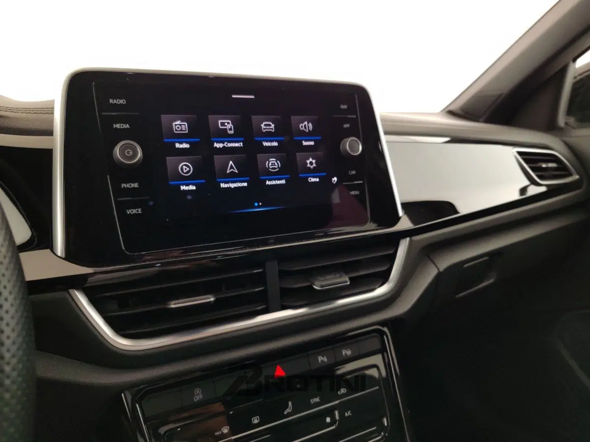 Volkswagen T-Roc usata a Massa-Carrara (13)