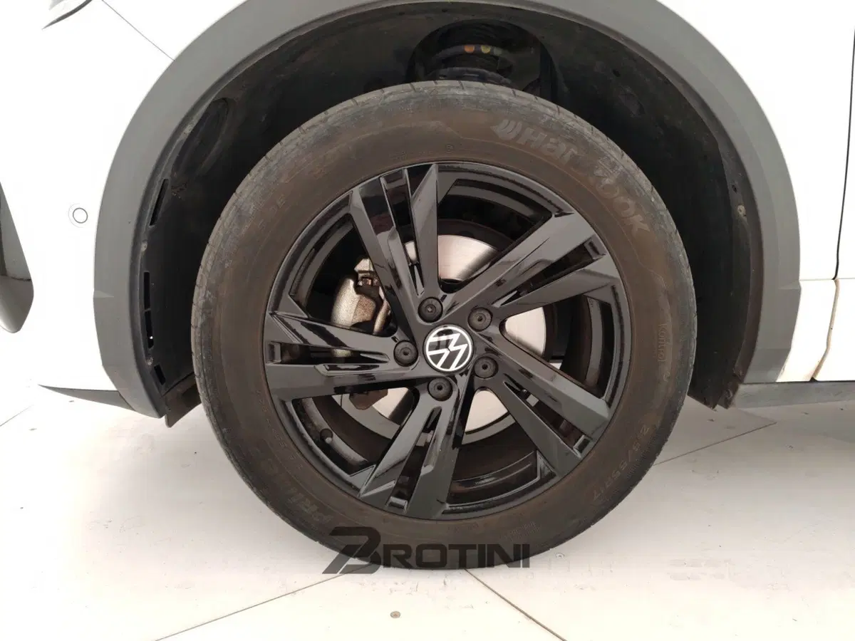 Volkswagen T-Roc usata a Massa-Carrara (6)