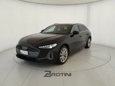 Audi A5 Avant 2.0 tdi mhev+ Business Advanced quattro 204cv s-tronic del 2025 usata a Massa