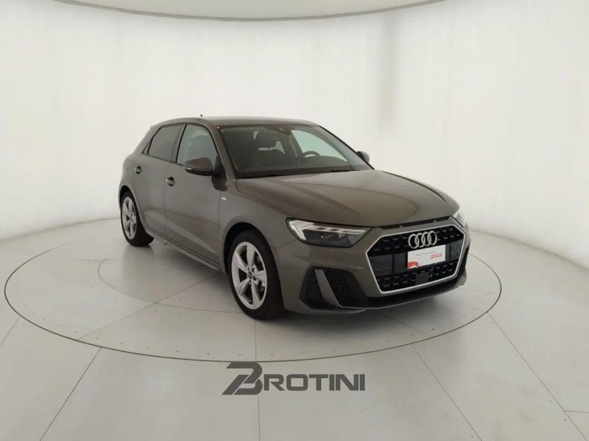 Audi A1 Sportback usata a Massa-Carrara (4)