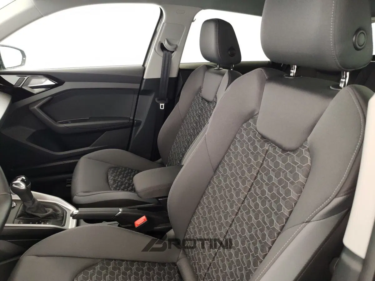 Audi A1 Sportback usata a Massa-Carrara (9)