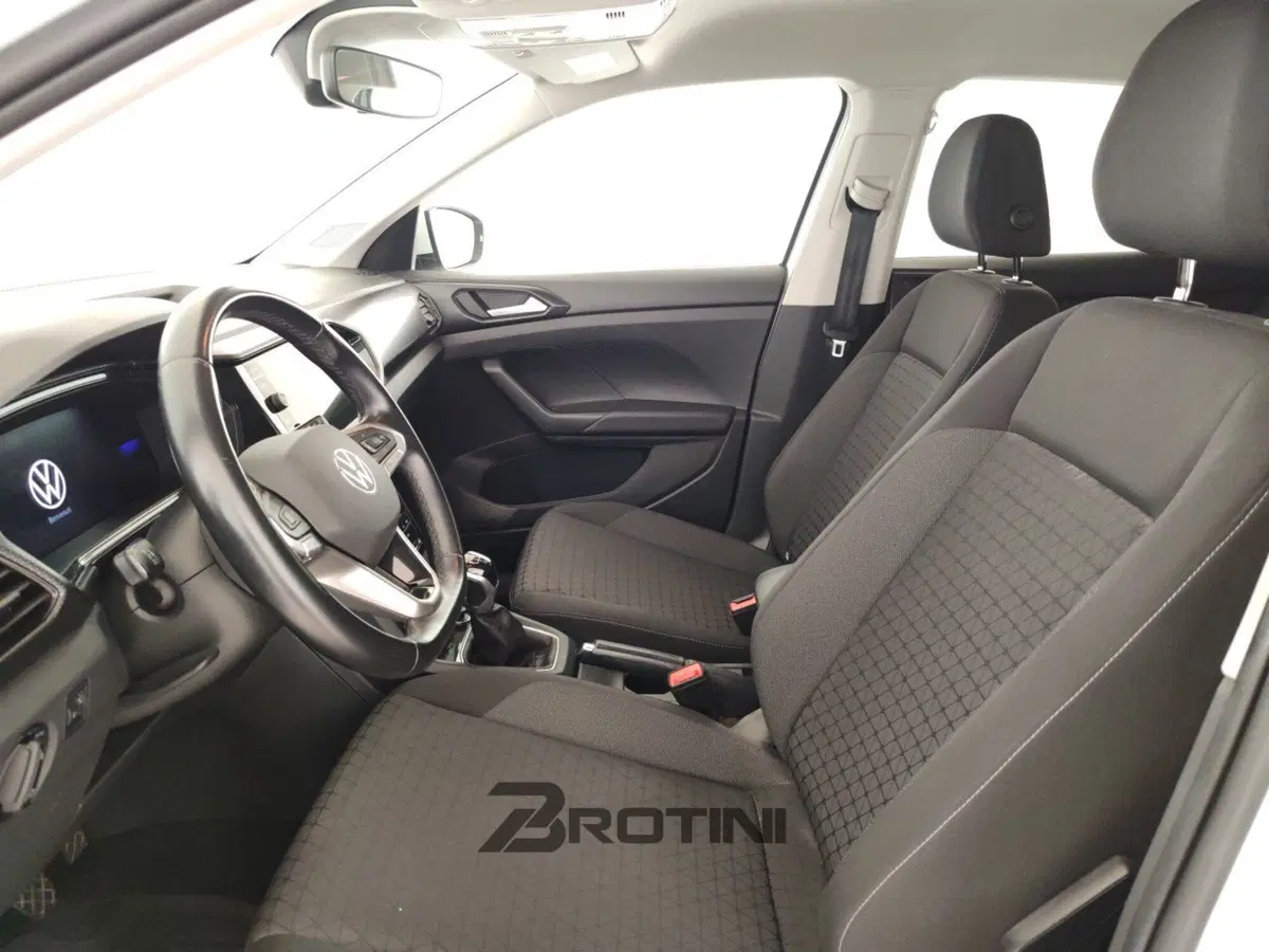 Volkswagen T-Cross usata a Massa-Carrara (7)