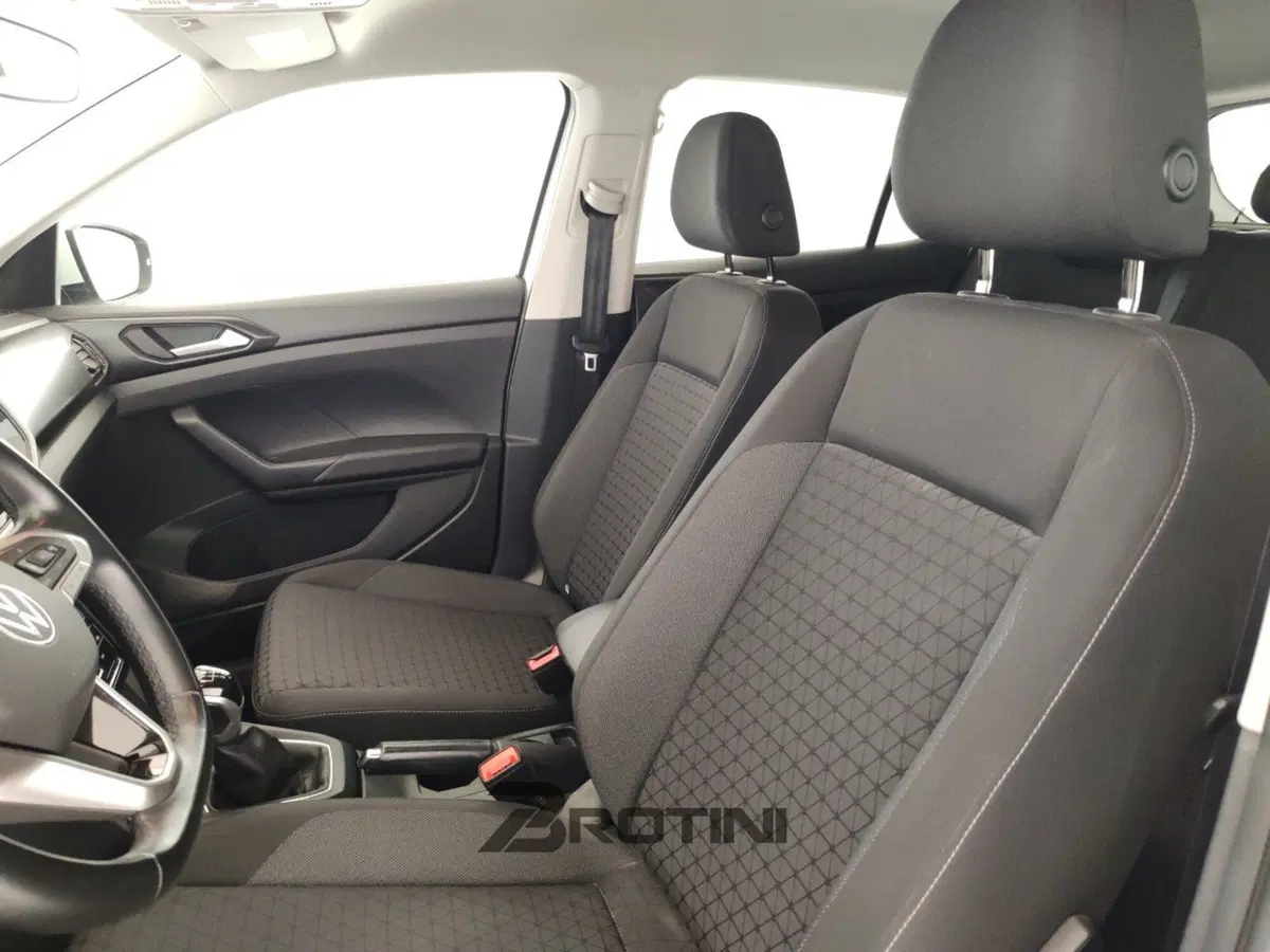 Volkswagen T-Cross usata a Massa-Carrara (9)