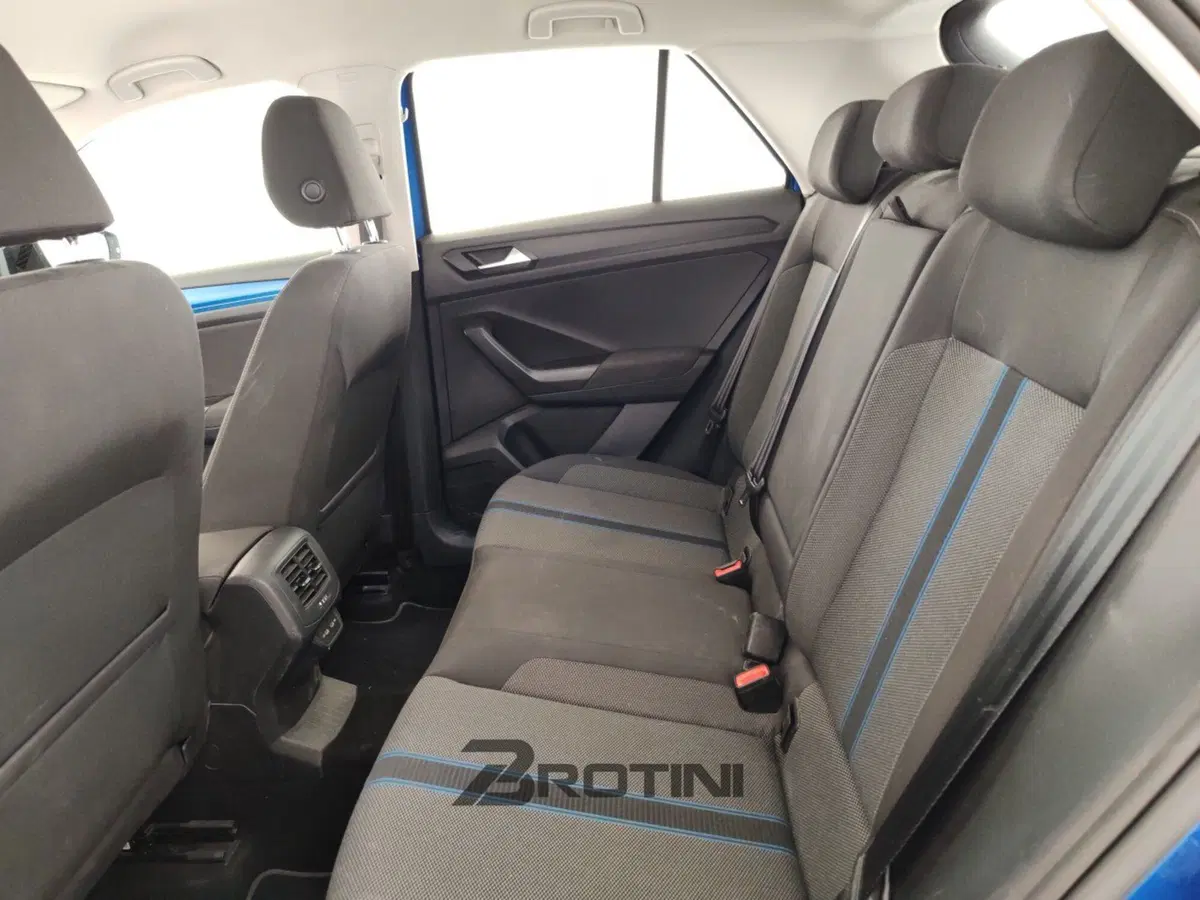 Volkswagen T-Roc usata a Massa-Carrara (10)
