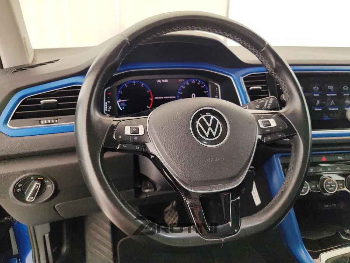 Volkswagen T-Roc usata a Massa-Carrara (14)
