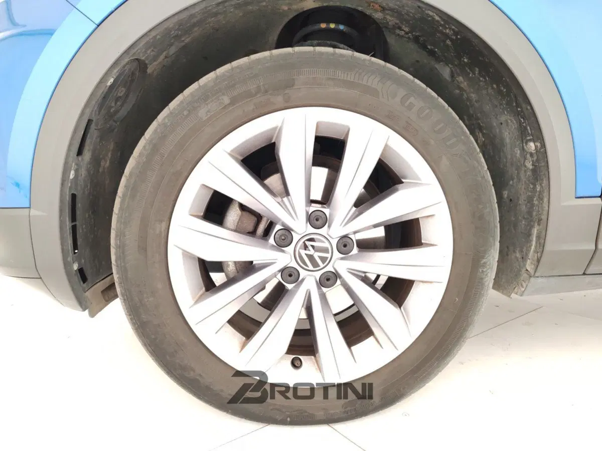 Volkswagen T-Roc usata a Massa-Carrara (6)