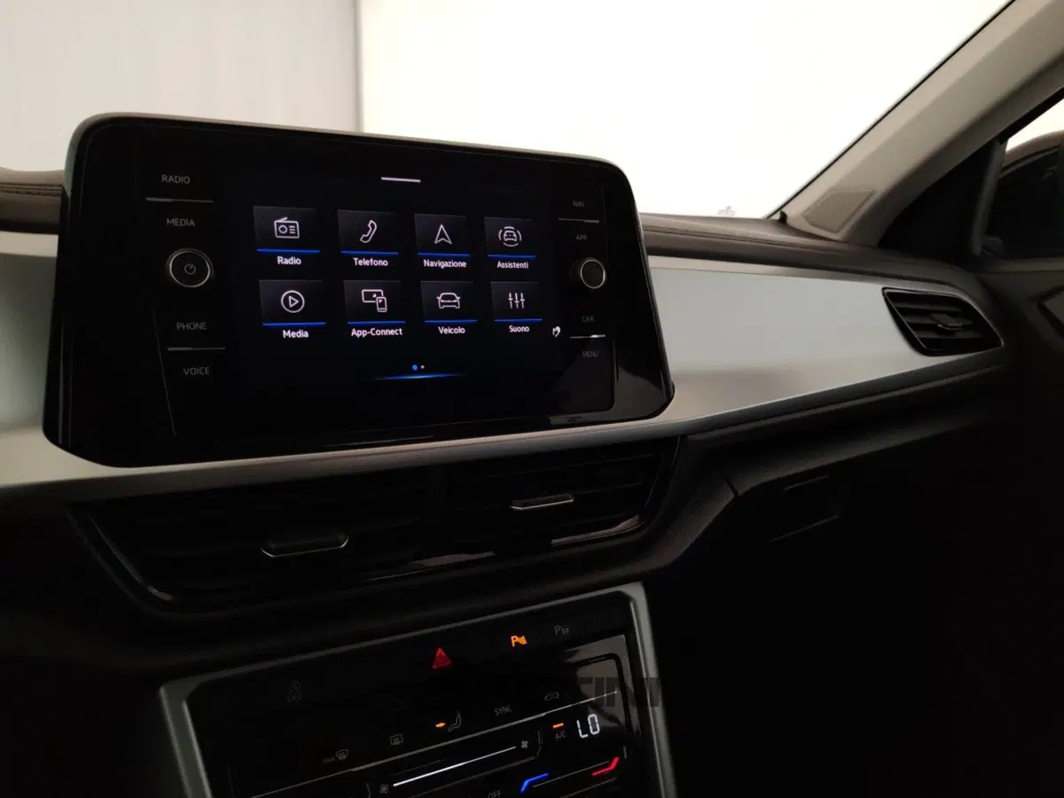 Volkswagen T-Roc usata a Massa-Carrara (12)