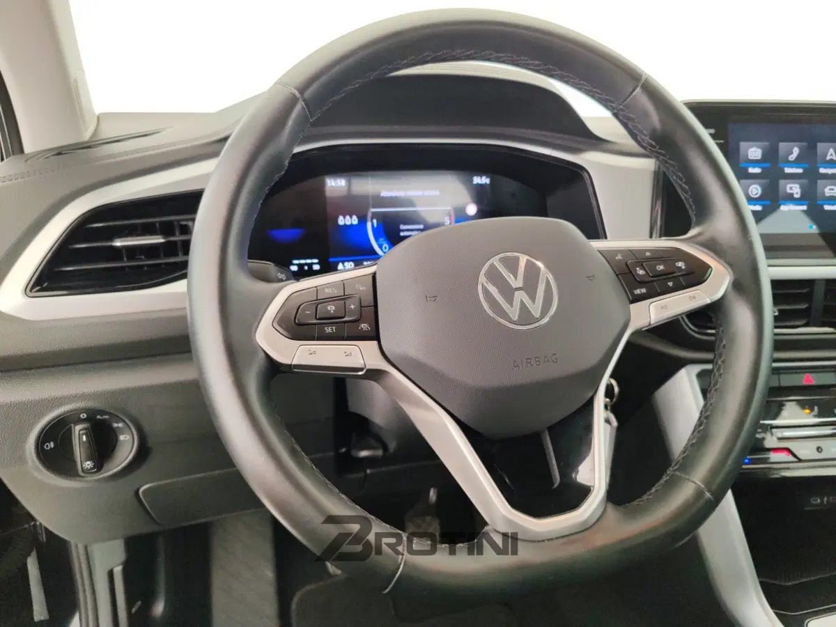 Volkswagen T-Roc usata a Massa-Carrara (14)