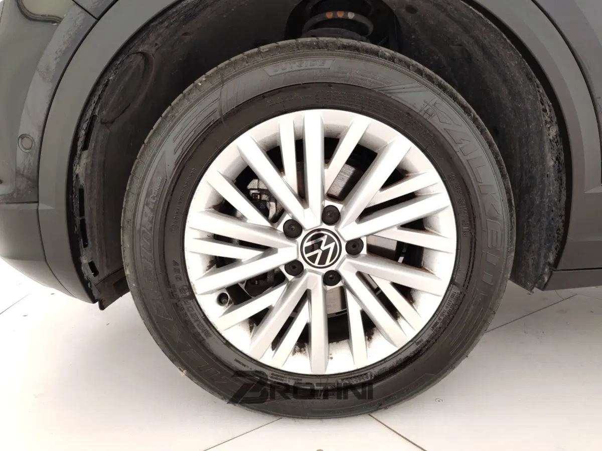Volkswagen T-Roc usata a Massa-Carrara (6)