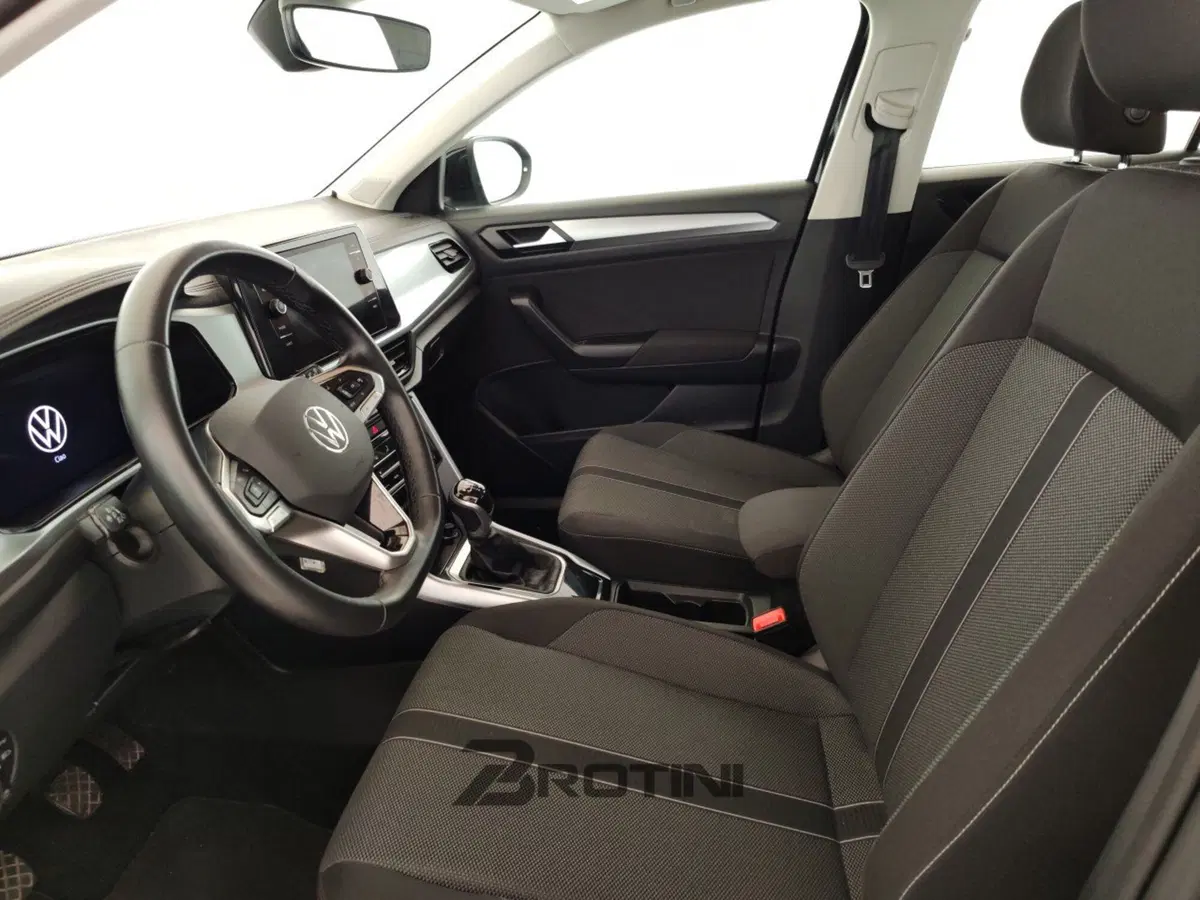 Volkswagen T-Roc usata a Massa-Carrara (7)