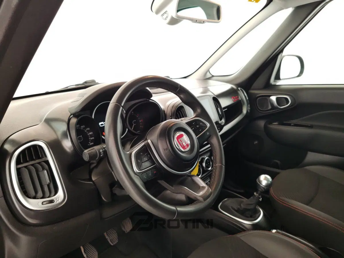 Fiat 500L usata a Massa-Carrara (12)