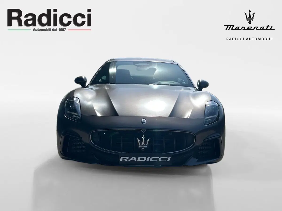 Maserati Granturismo usata a Ancona (12)