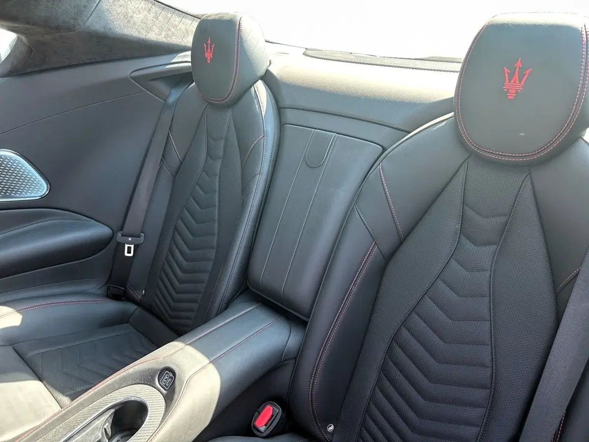 Maserati Granturismo usata a Ancona (6)