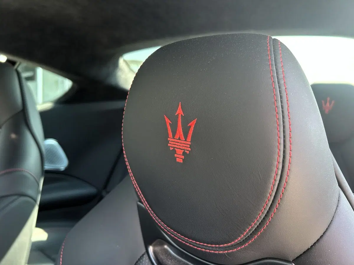 Maserati Granturismo usata a Ancona (9)