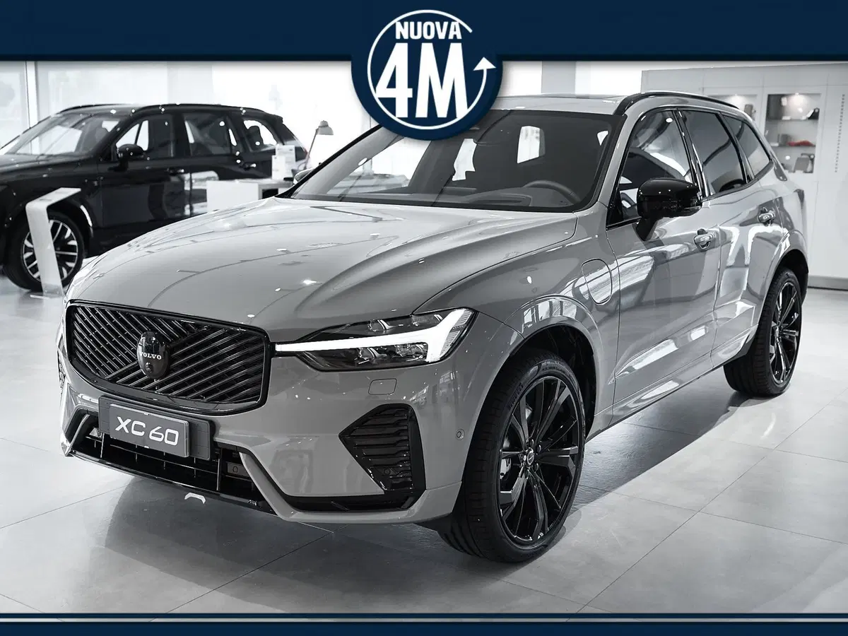 Volvo XC60 nuova a Prato (2)